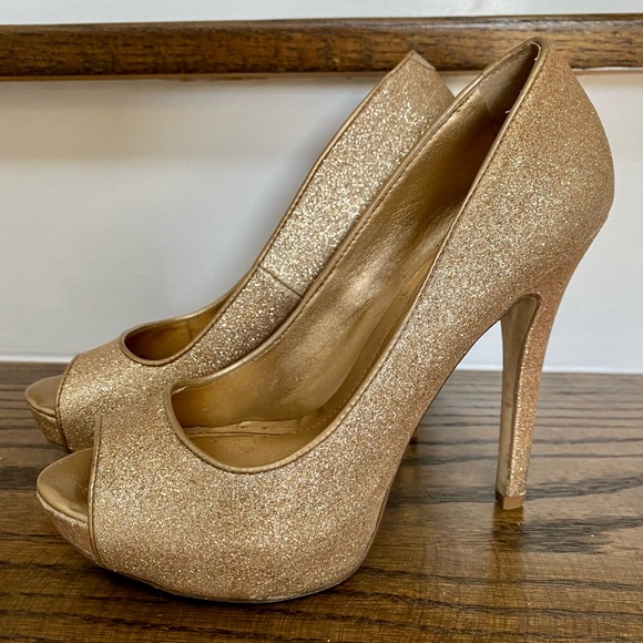 Gold sparkly peep toe platform pumps - Picture 1 of 3